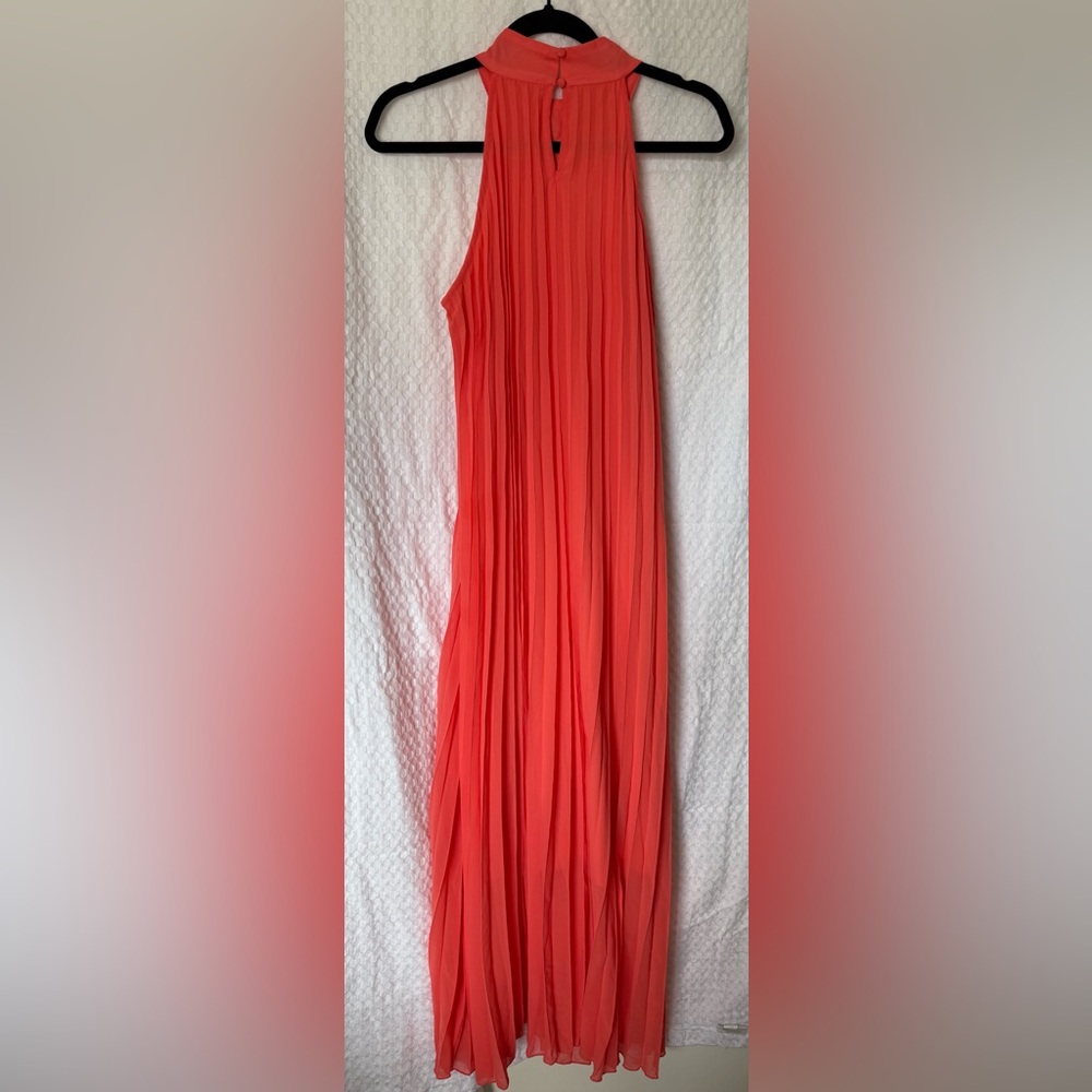 Coral Pleated Halter Maxi Dress Flowy Sleeveless 1XL - Picture 3 of 4